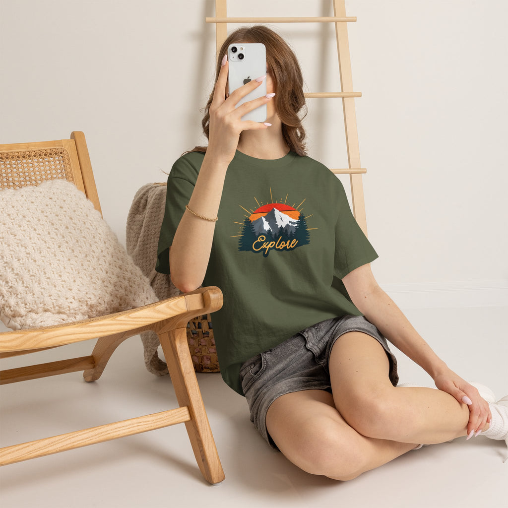 T-Shirt | Vintage Sunset 'Explore' Outdoor Adventure Shirt