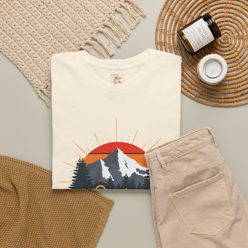 T-Shirt | Vintage Sunset 'Explore' Outdoor Adventure Shirt