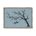 Minimalist Swinging Silhouette Throw