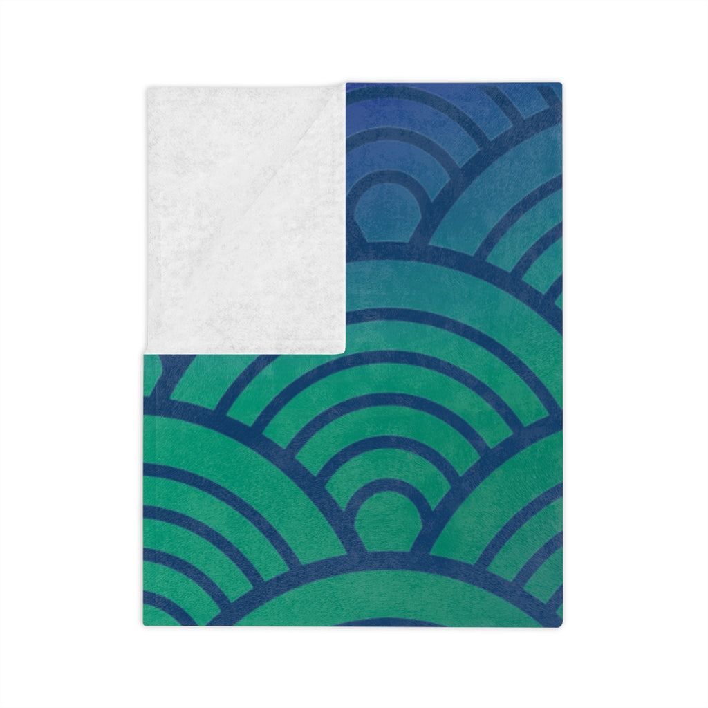 Green-to-Blue with Waves Microfiber Throw