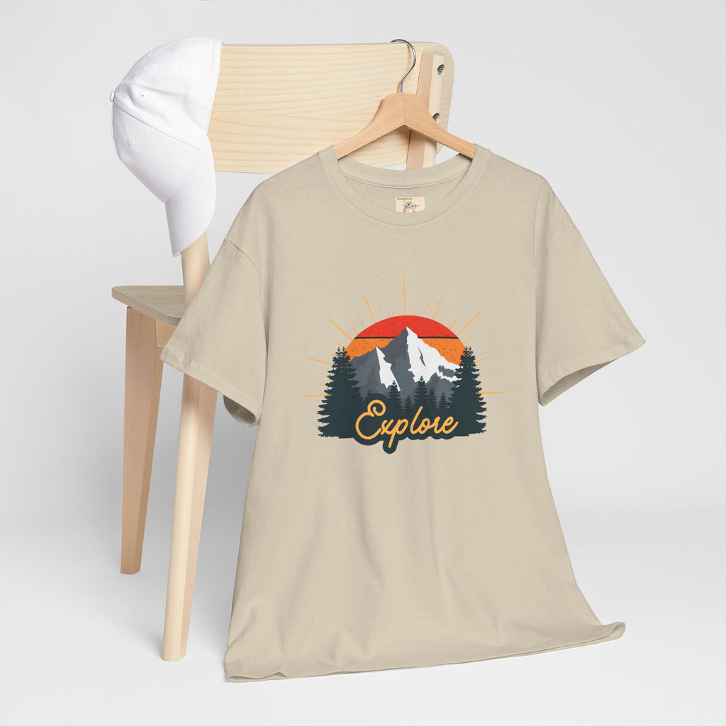 T-Shirt | Vintage Sunset 'Explore' Outdoor Adventure Shirt